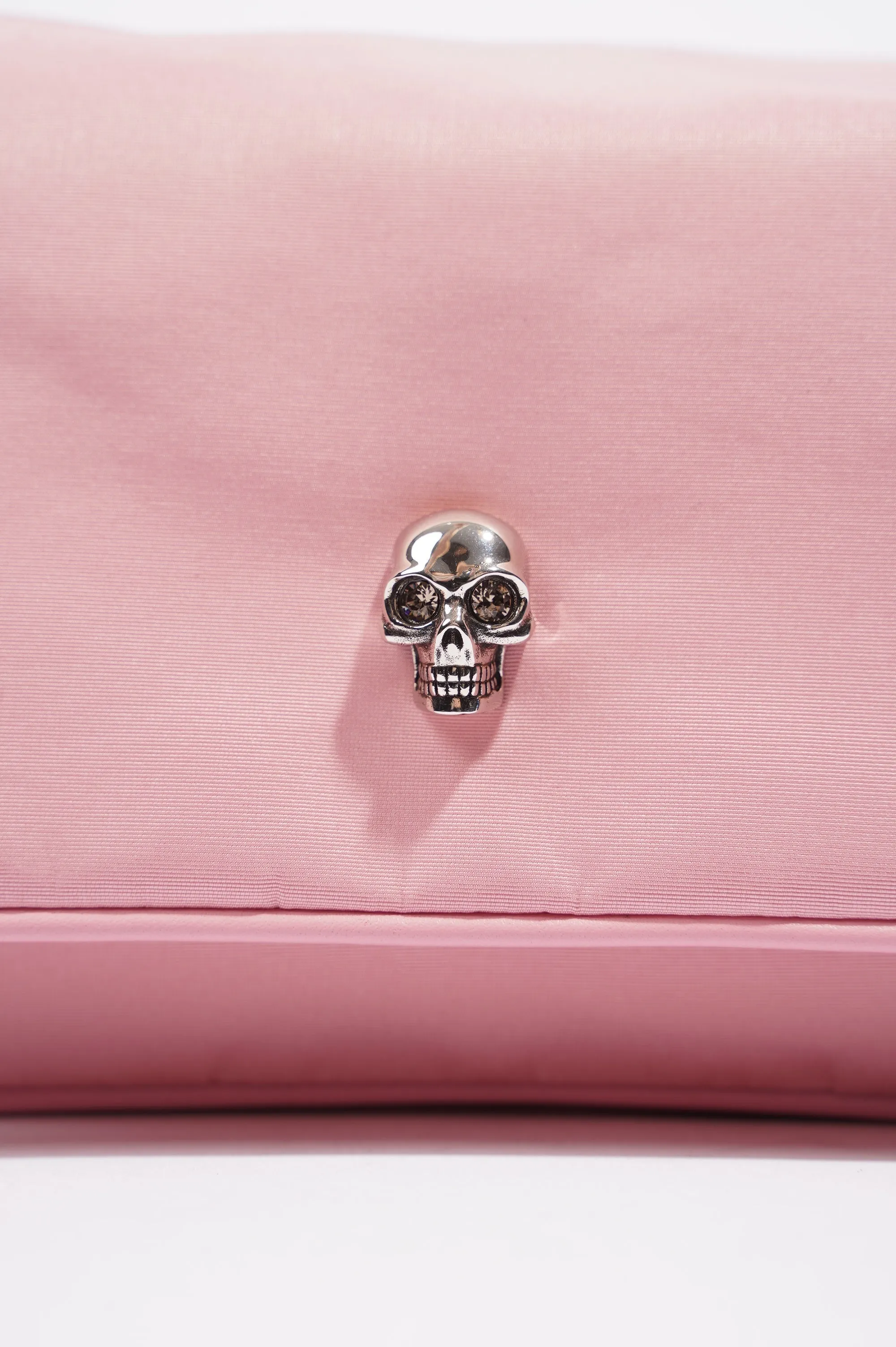 Alexander McQueen Womens Skull Bag Pink / Silver