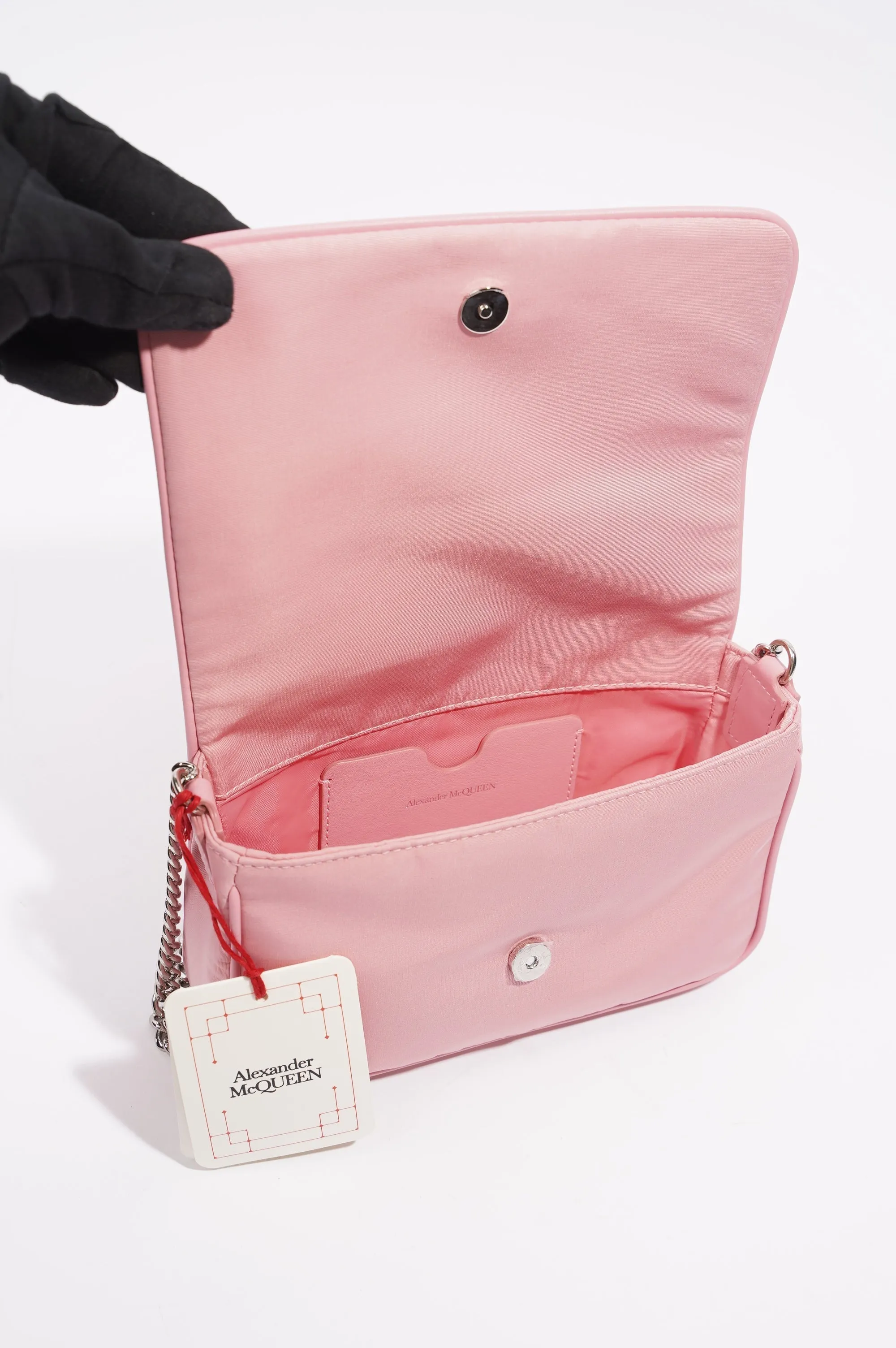 Alexander McQueen Womens Skull Bag Pink / Silver